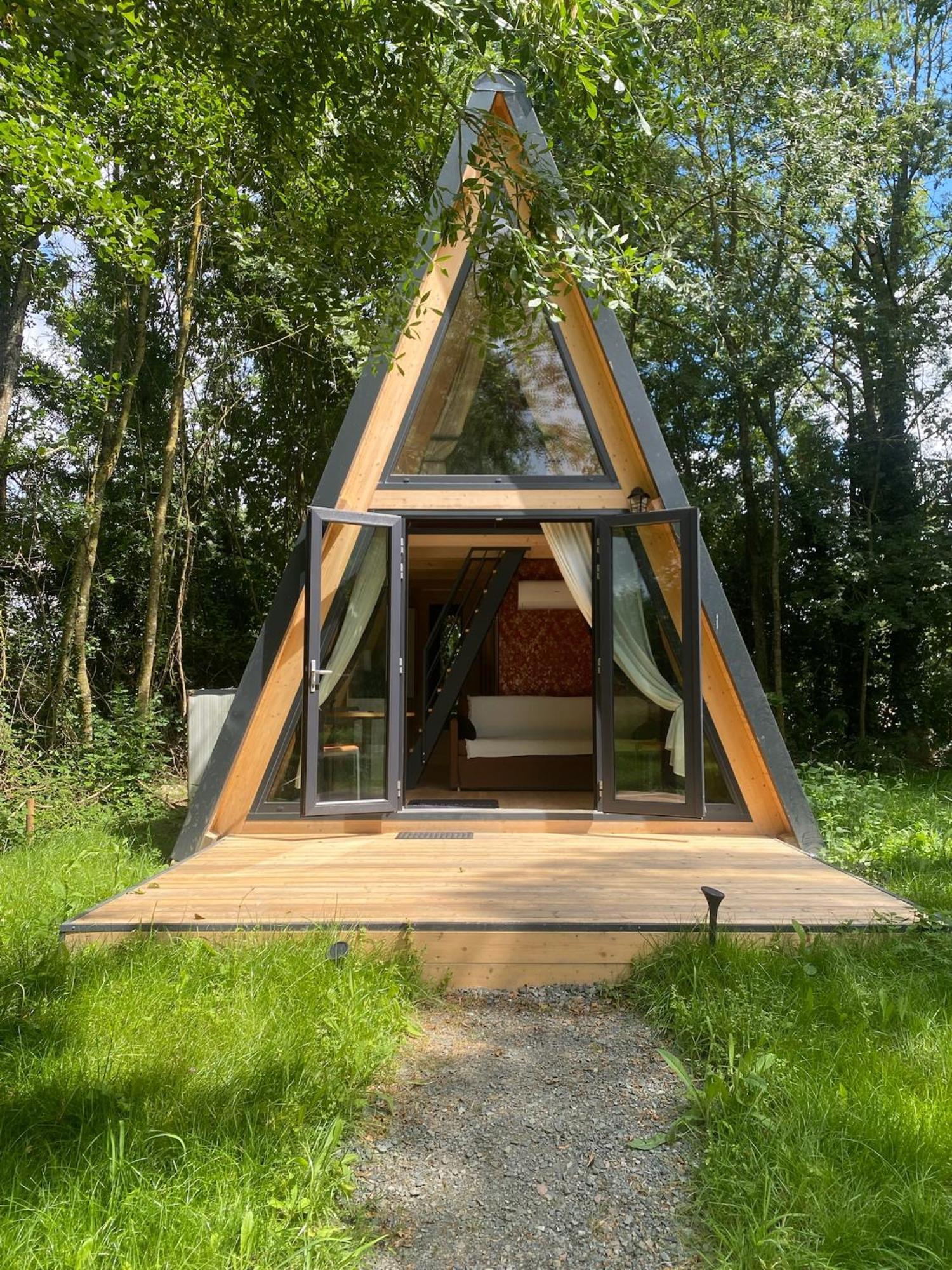 Ecolodges De Reve Dans Un Chateau De Conte De Fees Les-Trois-Moutiers Buitenkant foto