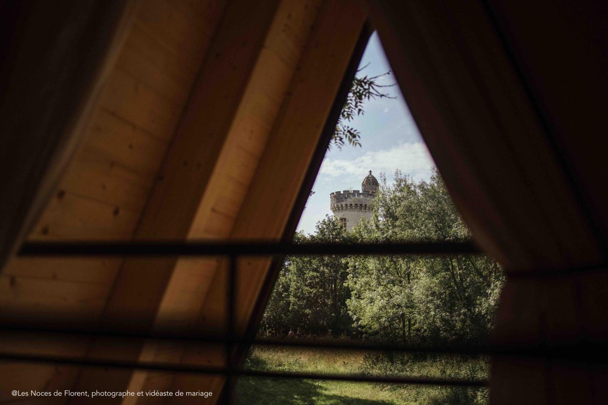 Ecolodges De Reve Dans Un Chateau De Conte De Fees Les-Trois-Moutiers Buitenkant foto
